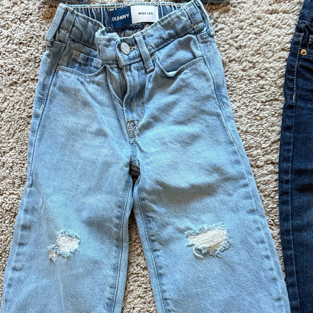 Toddler Girls Denim and Corduroy Pants Set 2T - Picture 4 of 9